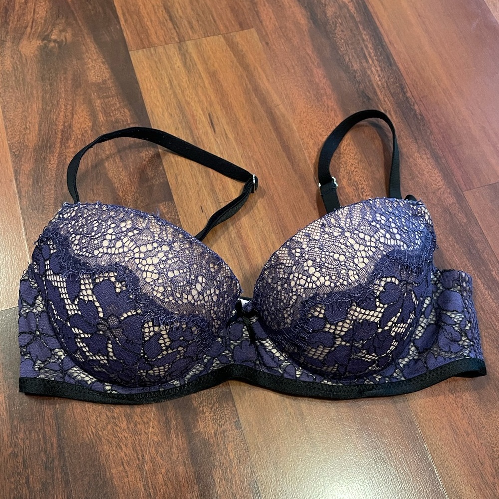 Victoria’s Secret Bra 32C